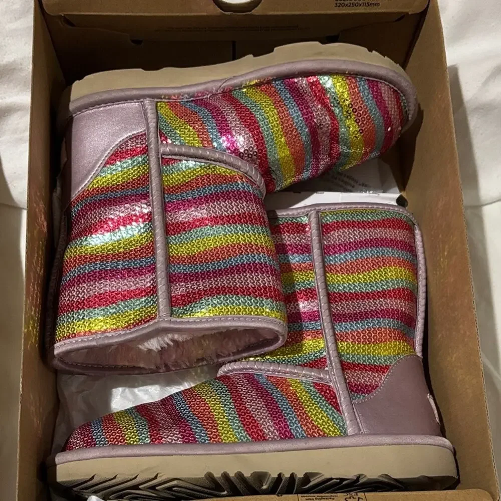 UGG 3 Kids' Classic Short II Colorful Mural Boots in RBW rainbow sequine euc box